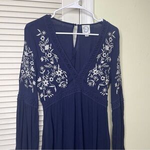 Blue Rain Francescas Embroidered Midi Dress Size Medium Gauze Navy Blue
Boho